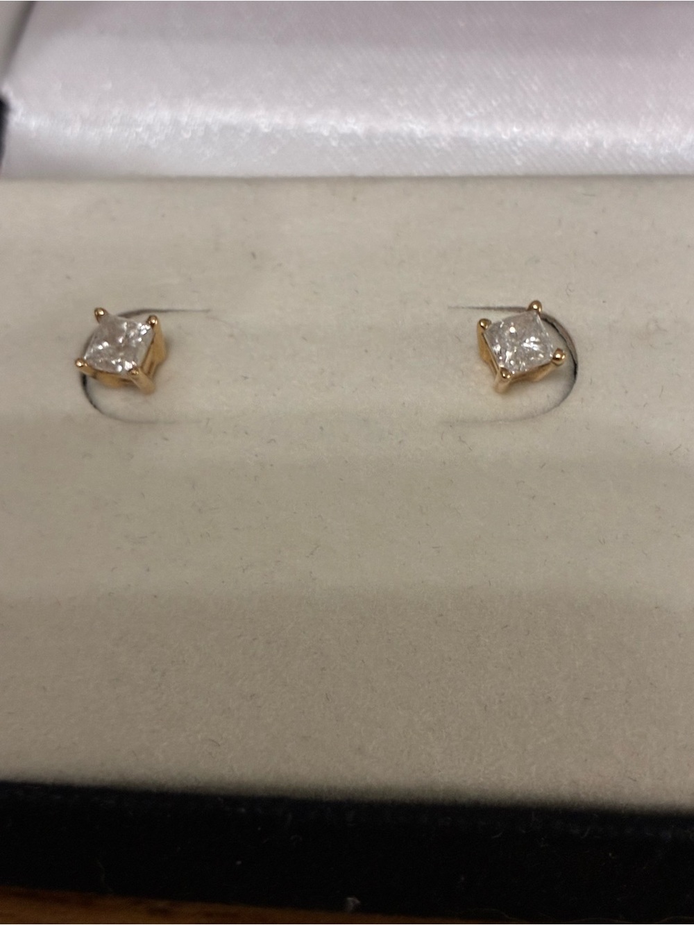 14 k gold diamond princess cut Stud Earrings -.5 ctw